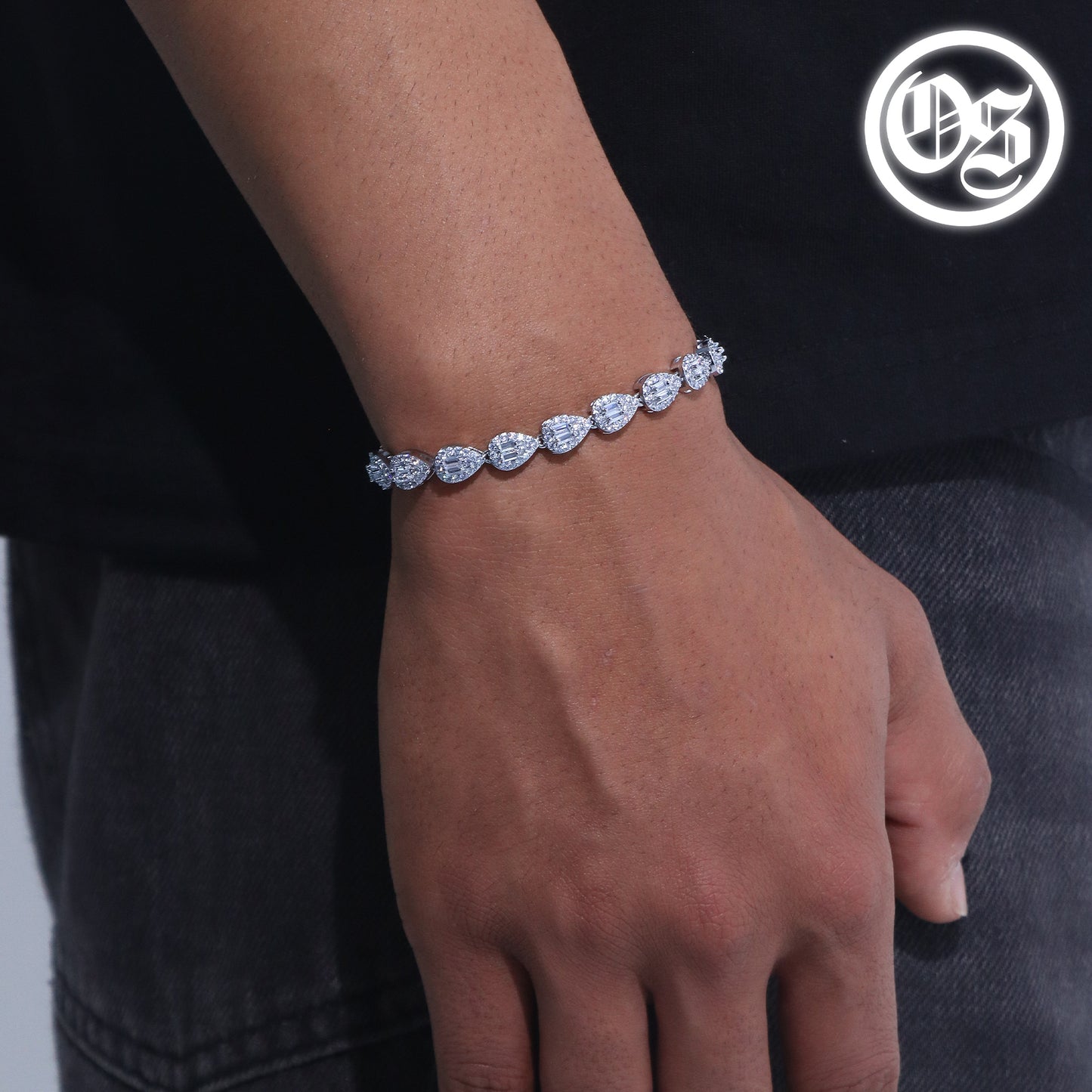 Cubic Teardrop Bracelet