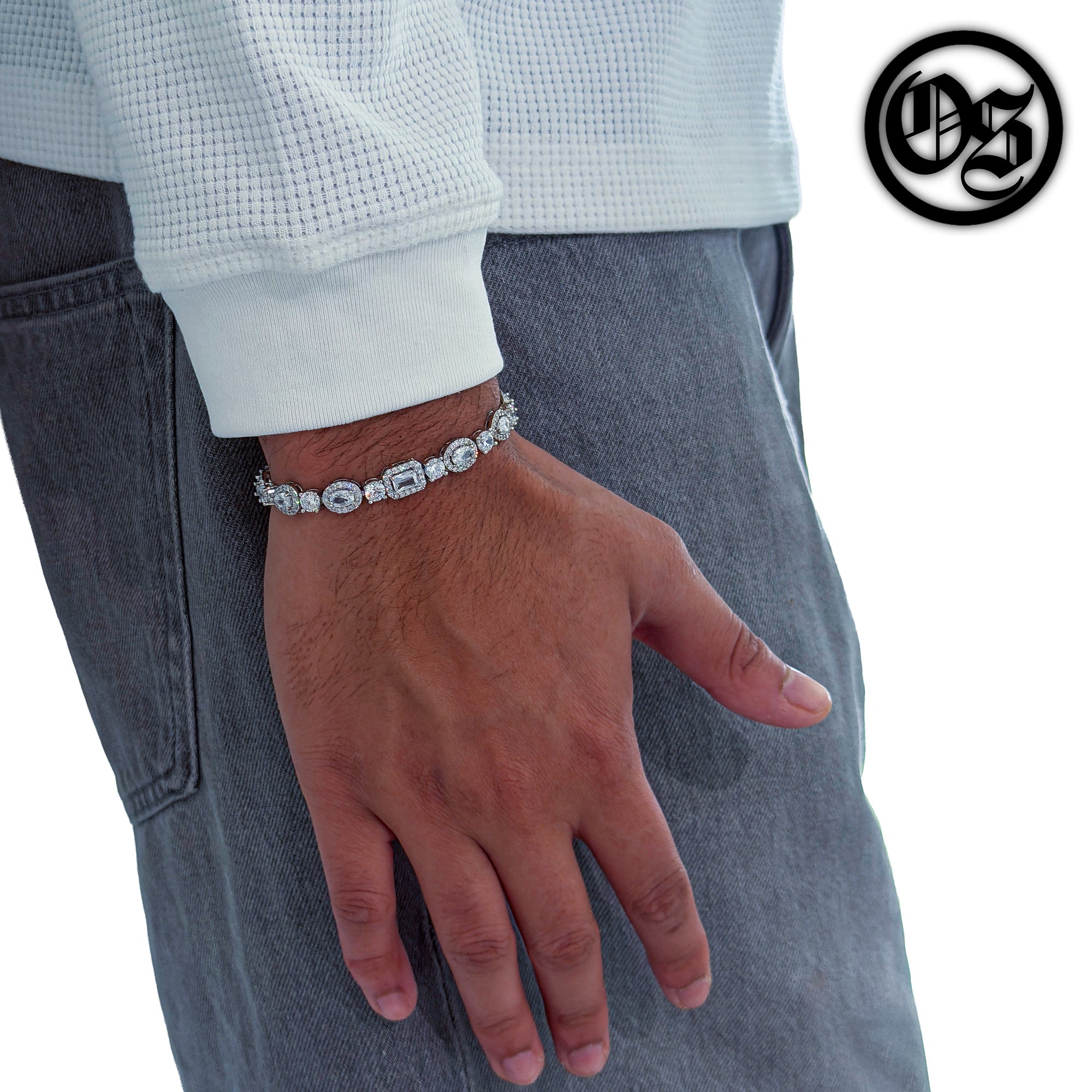 Armband mit mehreren Steinen